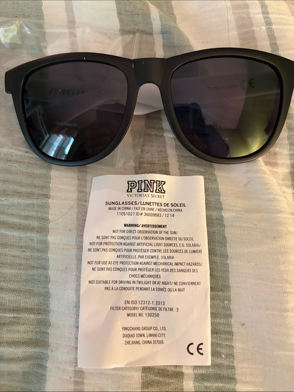 PINK Victoria's Secret Matte Black Sunglasses with Dark Lenses